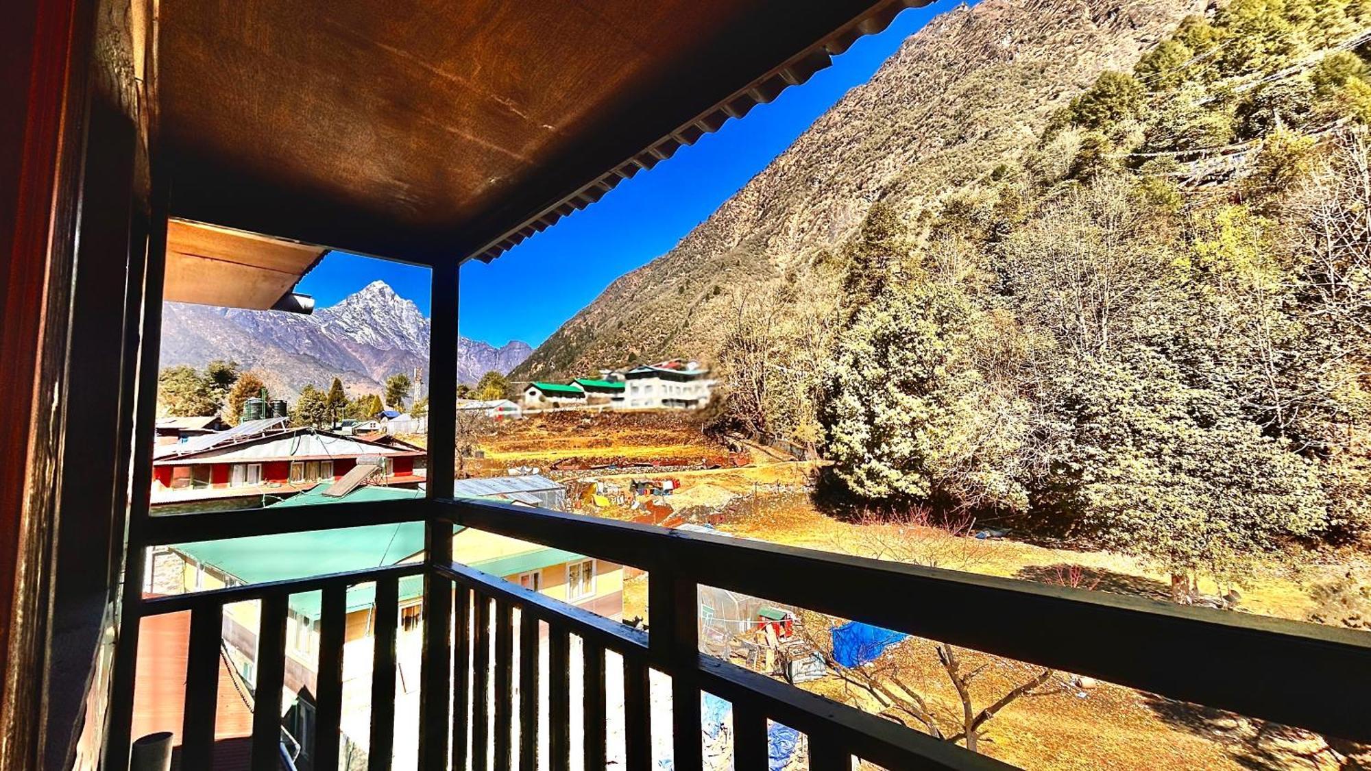 Lama Hotel - Cafe De Himalaya Lukla Exterior photo